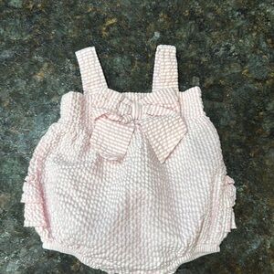Girls 6 mo Seersucker Onesie